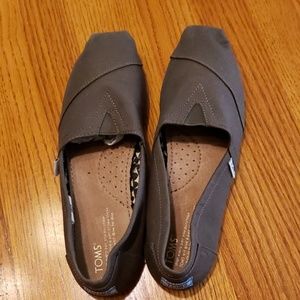 Toms shoes